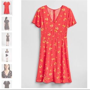 NWT Gap floral fit and flare dress